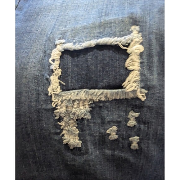 Avenue Women’s Plus Size 28 Boyfriend Capri Jeans Distressed Patch Cropped Denim - Picture 5 of 10